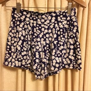 Great condition Fighting Eel Shorts om Daisy XS